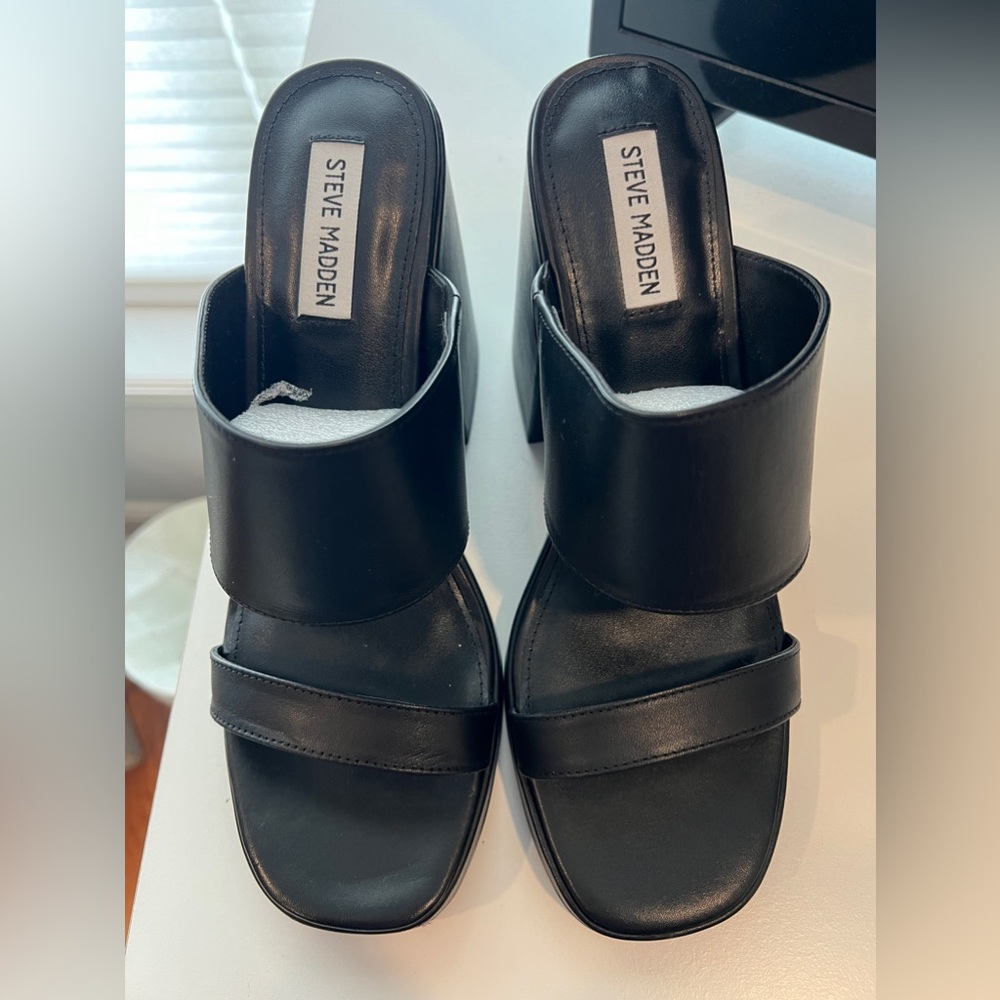 NEW IN BOX Steve Madden Vickey Open Toe Heels